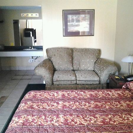 Holiday Motel Hugo Экстерьер фото